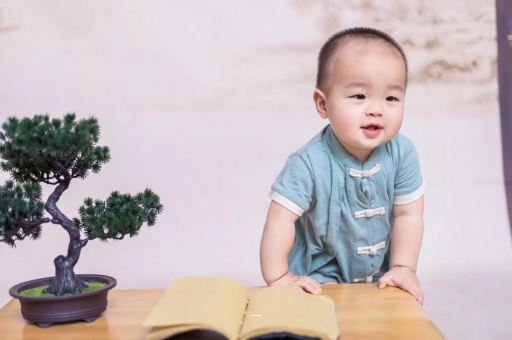 福鼎宝宝抓耳朵是什么原因